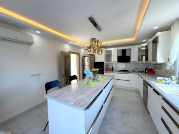 Didim Yeşiltepede Satılık Eşyalı 4+1 Villa