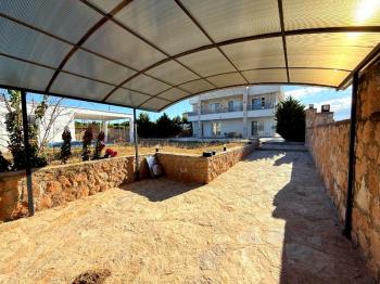 Didim Yeşiltepede Satılık Eşyalı 4+1 Villa