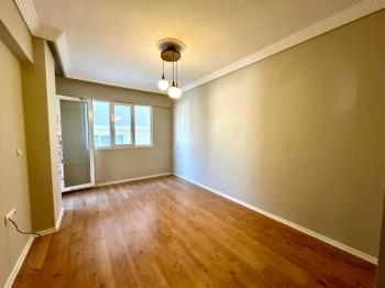 Didim Efeler Mahallesinde Satılık 2+1 Daire – Atatürk Bulvarına Yalnızca 200 Metre!