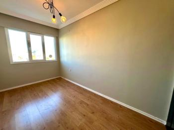 Didim Efeler Mahallesinde Satılık 2+1 Daire – Atatürk Bulvarına Yalnızca 200 Metre!