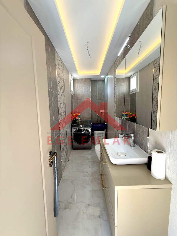 Didim Yeşiltepede Satılık Eşyalı 4+1 Villa