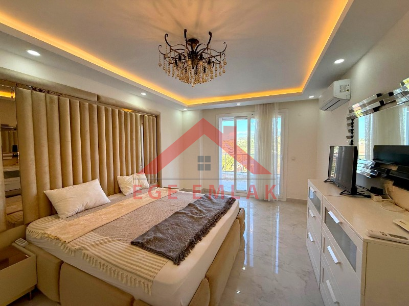 Didim Yeşiltepede Satılık Eşyalı 4+1 Villa