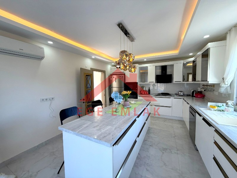 Didim Yeşiltepede Satılık Eşyalı 4+1 Villa