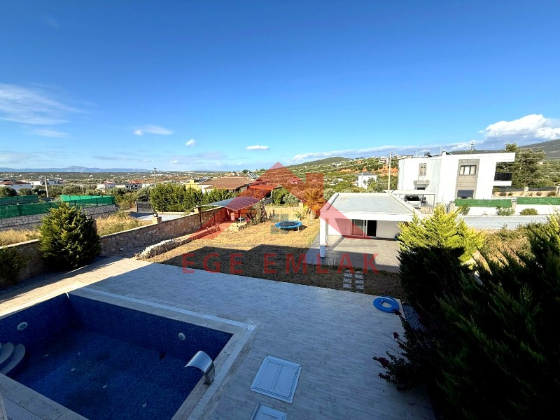 Didim Yeşiltepede Satılık Eşyalı 4+1 Villa