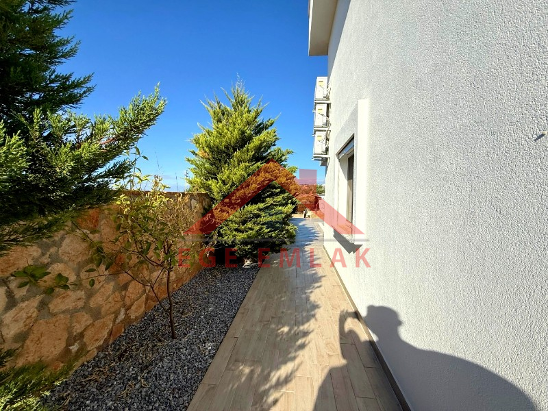 Didim Yeşiltepede Satılık Eşyalı 4+1 Villa