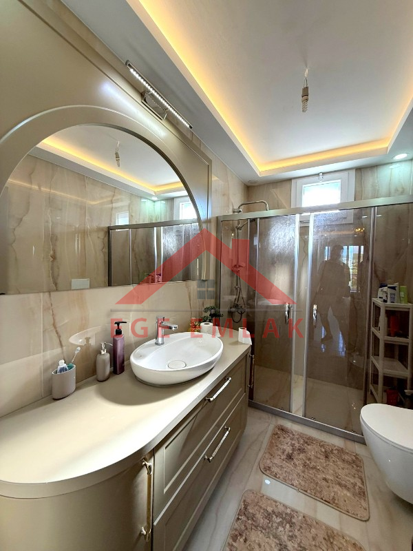 Didim Yeşiltepede Satılık Eşyalı 4+1 Villa