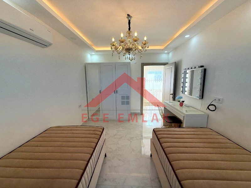 Didim Yeşiltepede Satılık Eşyalı 4+1 Villa