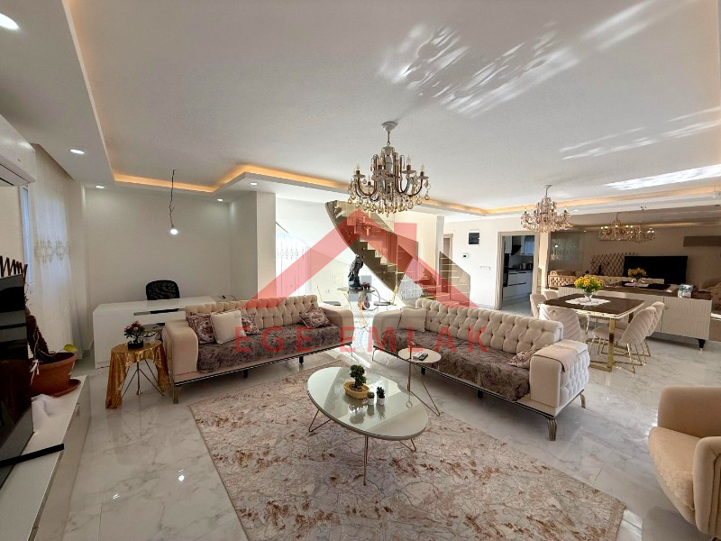 Didim Yeşiltepede Satılık Eşyalı 4+1 Villa