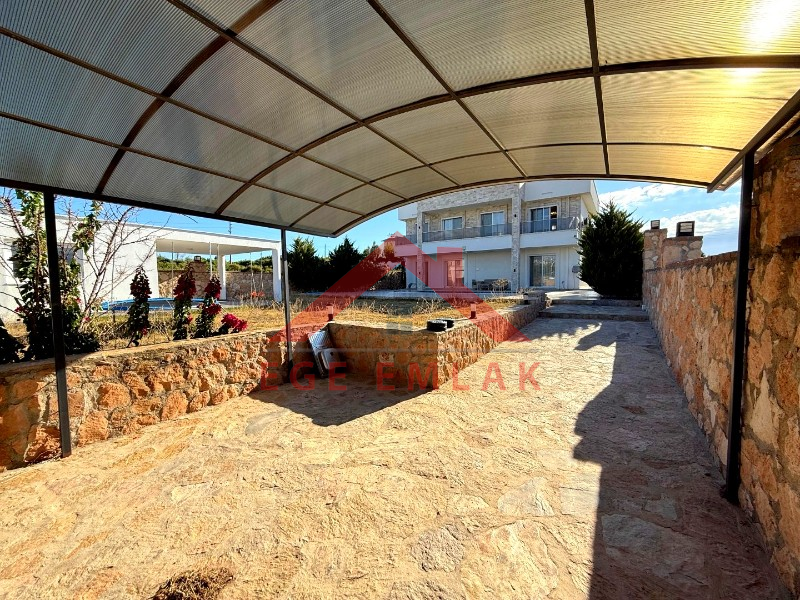 Didim Yeşiltepede Satılık Eşyalı 4+1 Villa