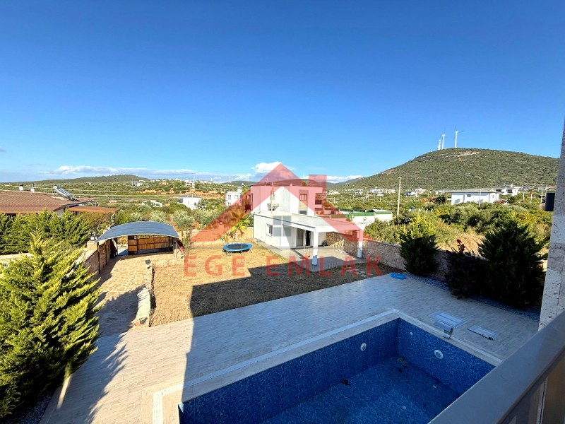 Didim Yeşiltepede Satılık Eşyalı 4+1 Villa