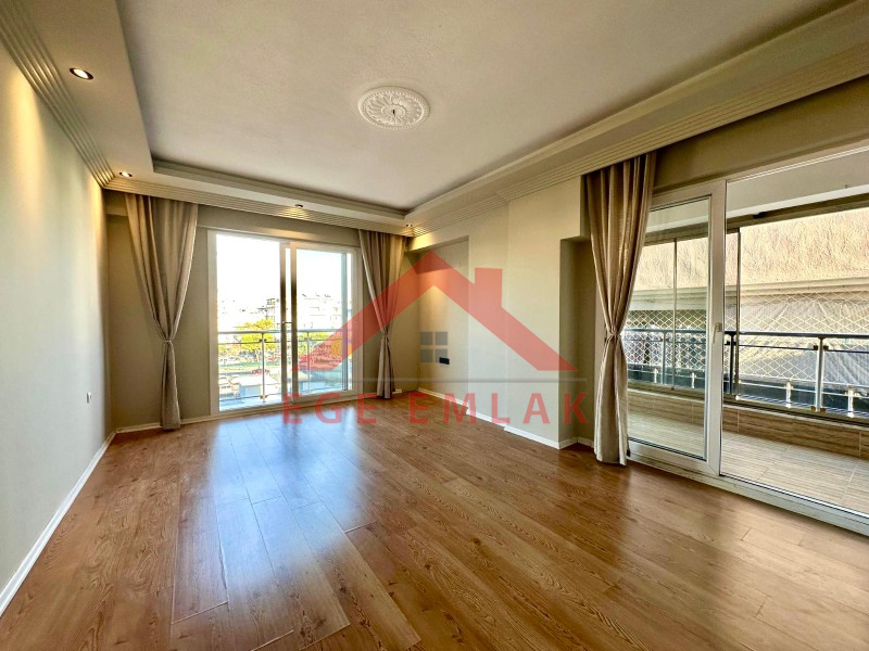 Didim Efeler Mahallesinde Satılık 2+1 Daire – Atatürk Bulvarına Yalnızca 200 Metre!