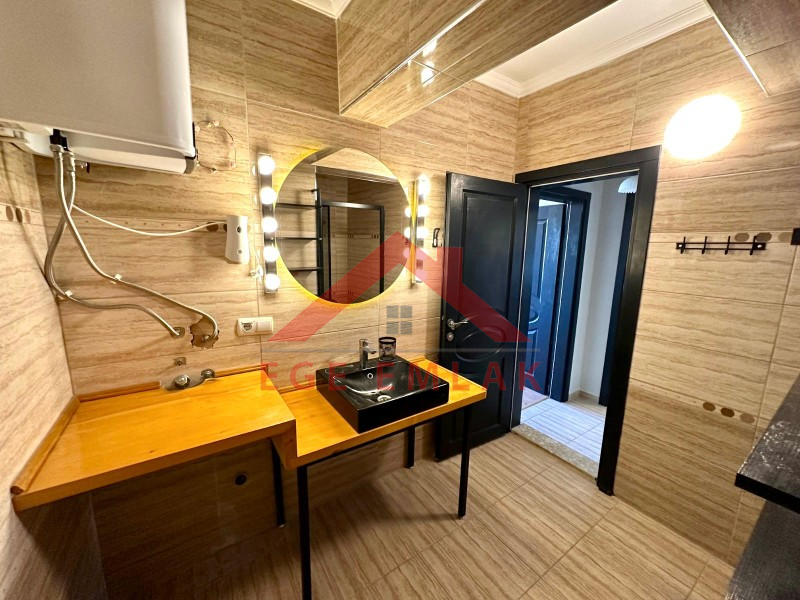 Didim Efeler Mahallesinde Satılık 2+1 Daire – Atatürk Bulvarına Yalnızca 200 Metre!