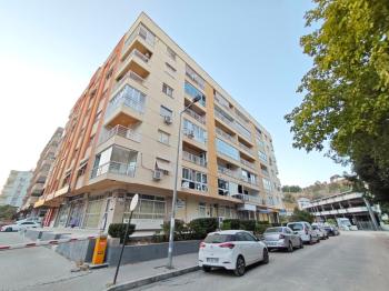 KARŞIYAKA’NIN MERKEZİ BAHÇELİEVLER’DE GENİŞ 3+1 DAİRE 