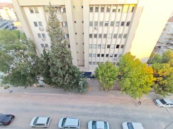 KARŞIYAKA’NIN MERKEZİ BAHÇELİEVLER’DE GENİŞ 3+1 DAİRE 