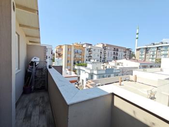 BUCA KADIN DOĞUM HASTANESİ YAKININDA EŞYALI KİRALIK 1+1 DAİRE