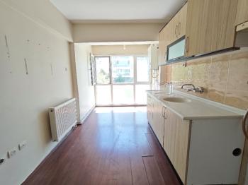 ÇİĞLİ ATATÜRK MAHALLESİNDE TEMİZ 3+1 ARAKAT DAİRE