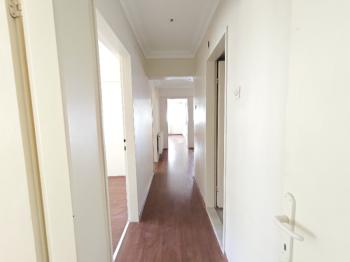 ÇİĞLİ ATATÜRK MAHALLESİNDE TEMİZ 3+1 ARAKAT DAİRE