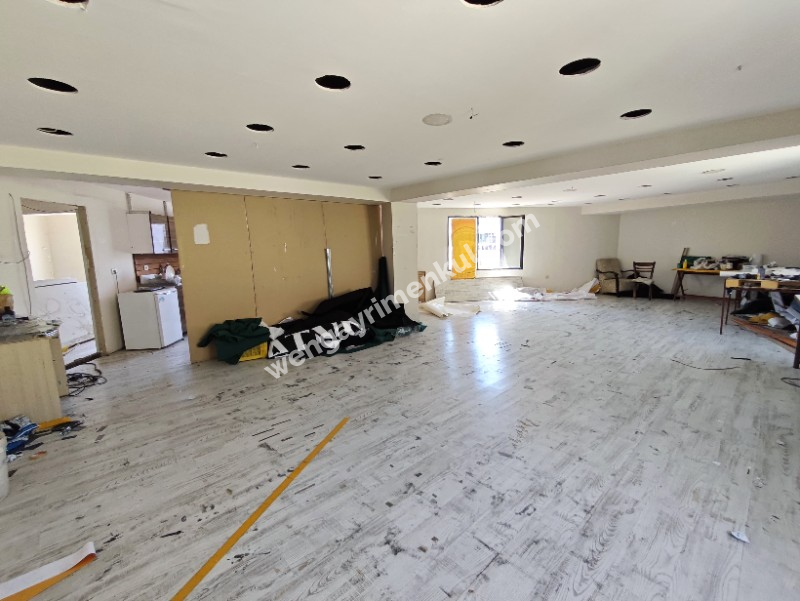 KARABAĞLAR ANA CADDE YAKINI KÖŞE KONUM MUHTEŞEM TİCARİ BİNA