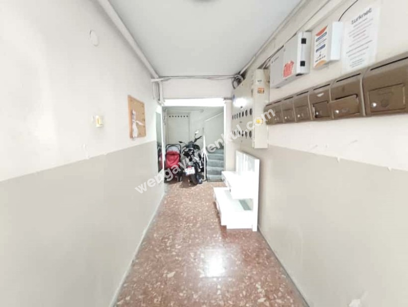 HATAY MERKEZİ LOKASYONDA GENİŞ SALON 3+1 SATILIK DAİRE