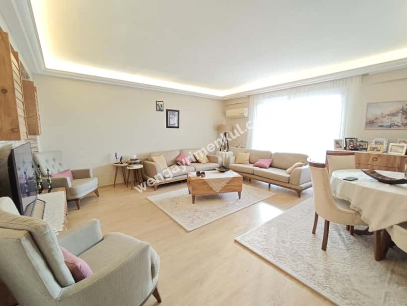 UĞURMUMCU SİTE İÇİNDE EOLA PARK ‘TA 4+1 FERAH LUX DAİRE