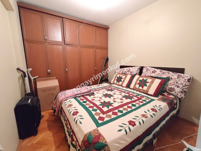 KARŞIYAKA’NIN MERKEZİ BAHÇELİEVLER’DE GENİŞ 3+1 DAİRE 