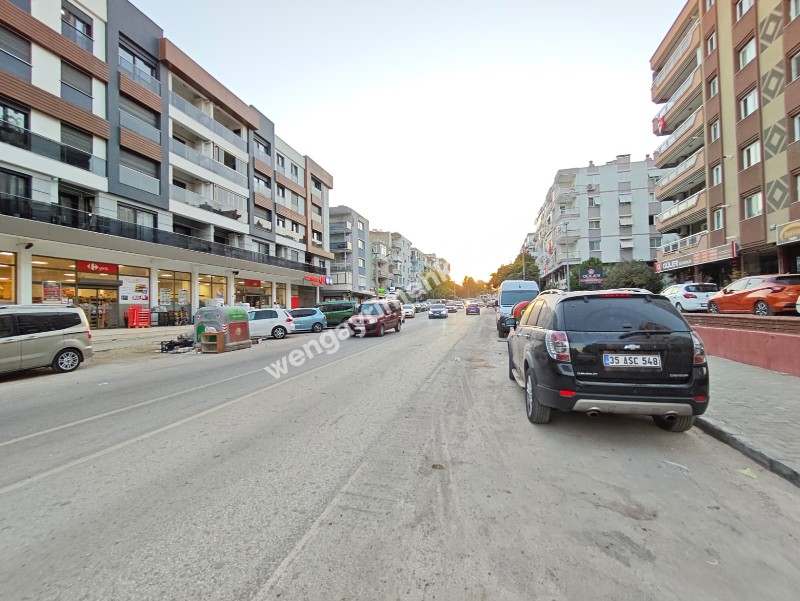 KARŞIYAKA’NIN MERKEZİ BAHÇELİEVLER’DE GENİŞ 3+1 DAİRE 