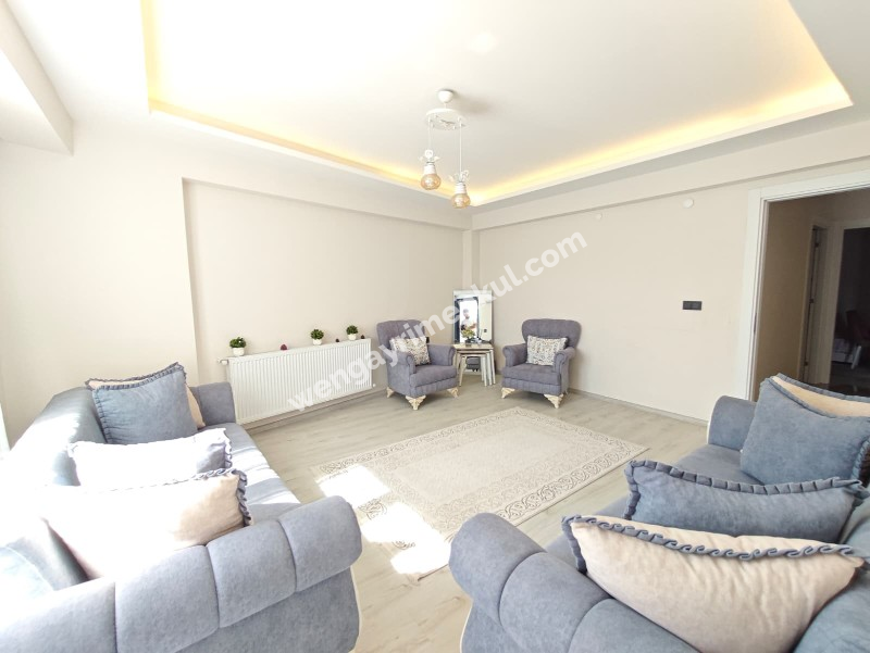 İSMET İNÖNÜ MAHALLESİNDE LUX EŞYALI 2+1 YENİ DAİRE