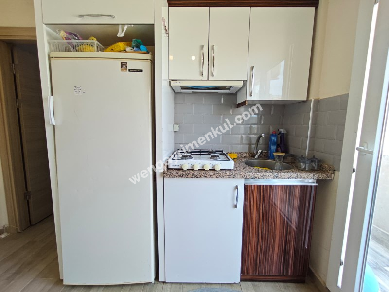 BUCA KADIN DOĞUM HASTANESİ YAKININDA EŞYALI KİRALIK 1+1 DAİRE