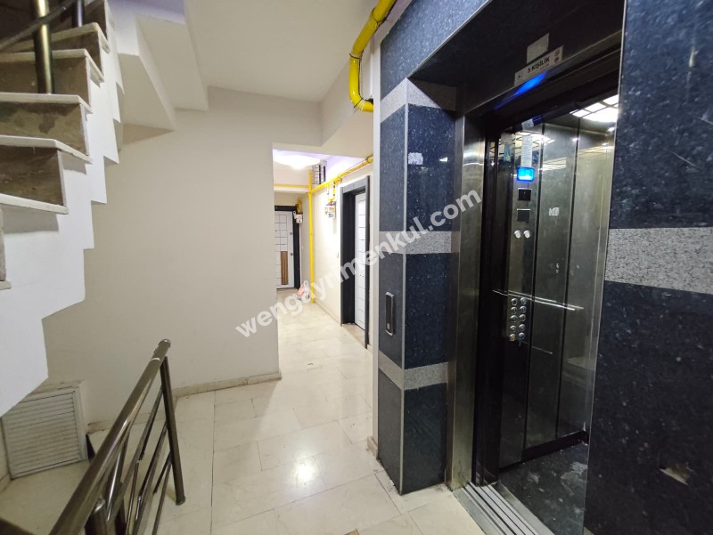 BUCA KADIN DOĞUM HASTANESİ YAKININDA EŞYALI KİRALIK 1+1 DAİRE