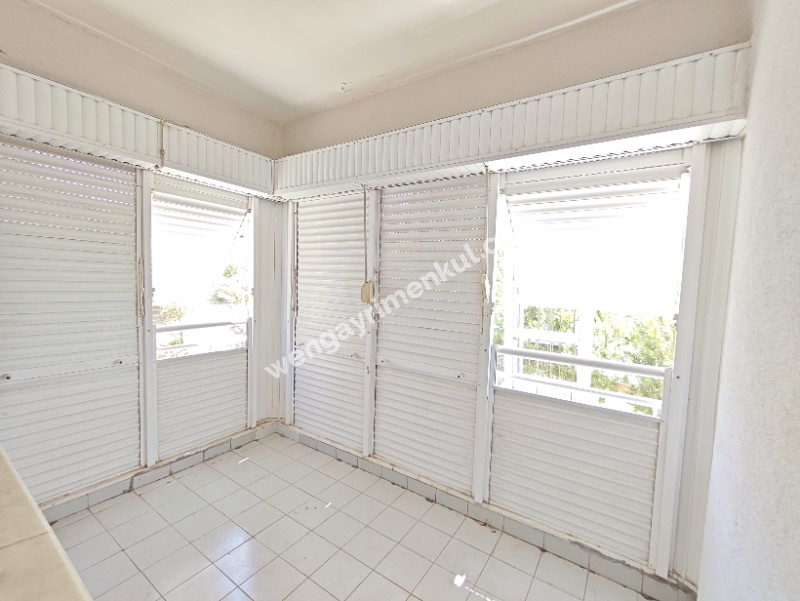 ÇİĞLİ ATATÜRK MAHALLESİNDE TEMİZ 3+1 ARAKAT DAİRE