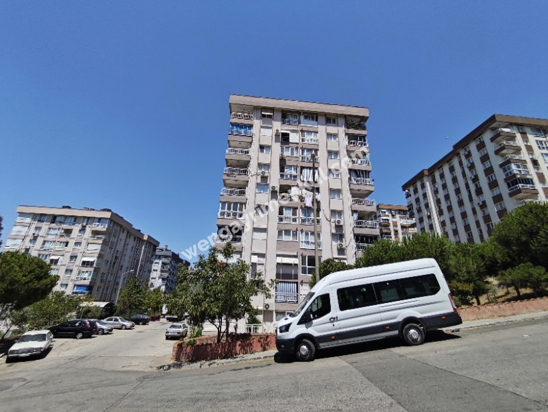 ÇİĞLİ ATATÜRK MAHALLESİNDE TEMİZ 3+1 ARAKAT DAİRE