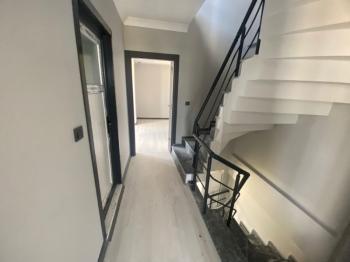 Kanat Emlak'tan Marmara Ereğlisi Dereağzı Mahallesinde 3+1 Satılık Villa