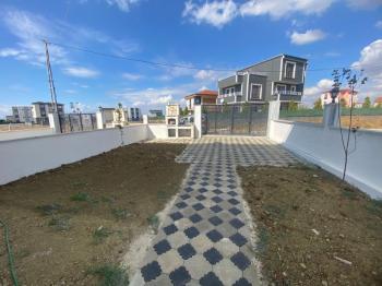 Kanat Emlak'tan Marmara Ereğlisi Dereağzı Mahallesinde 3+1 Satılık Villa