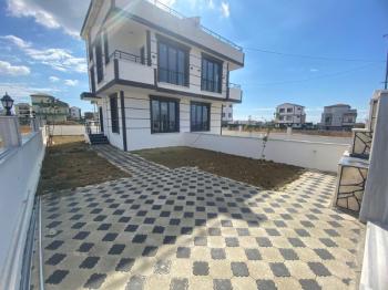 Kanat Emlak'tan Marmara Ereğlisi Dereağzı Mahallesinde 3+1 Satılık Villa