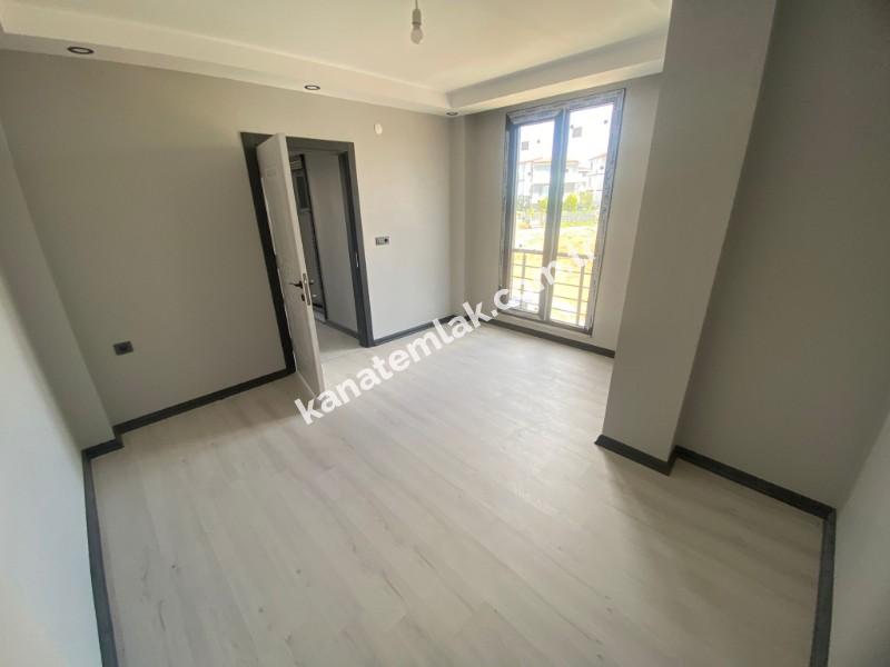 Kanat Emlak'tan Marmara Ereğlisi Dereağzı Mahallesinde 3+1 Satılık Villa