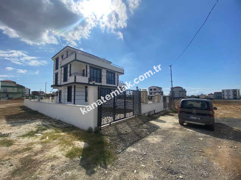 Kanat Emlak'tan Marmara Ereğlisi Dereağzı Mahallesinde 3+1 Satılık Villa