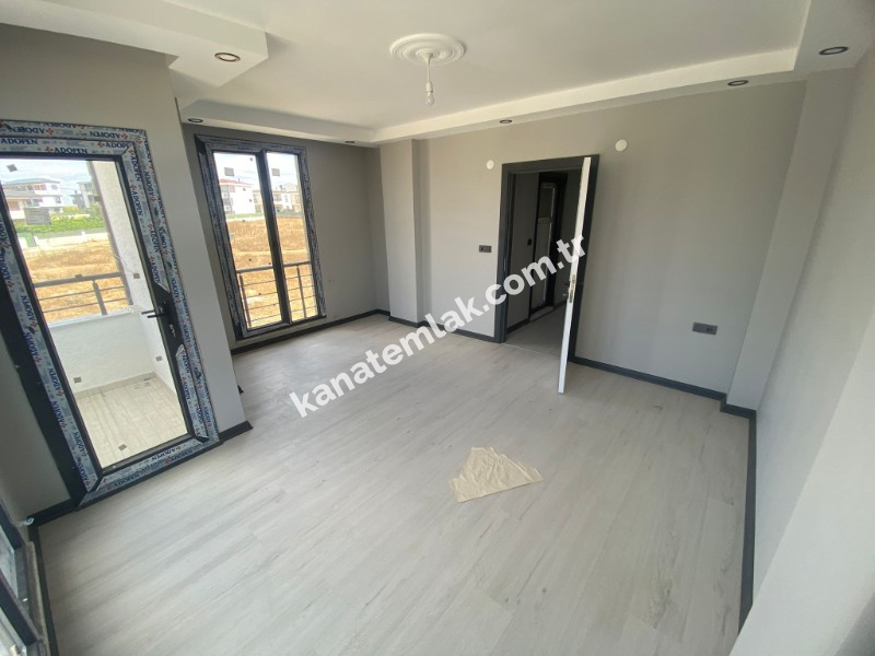 Kanat Emlak'tan Marmara Ereğlisi Dereağzı Mahallesinde 3+1 Satılık Villa