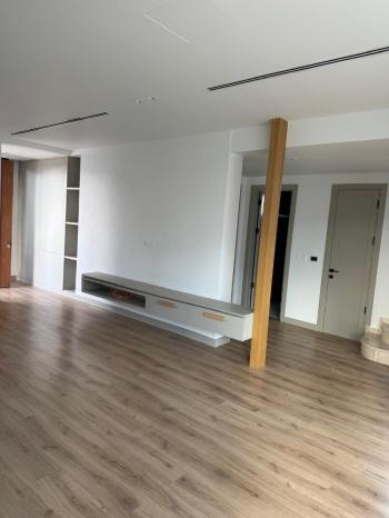 Kıbrıs Girne Edremit Bölgesinde Merit Park Otel'e Yürüyüş Mesafesinde Satılık Lüks 3+1 Villa 