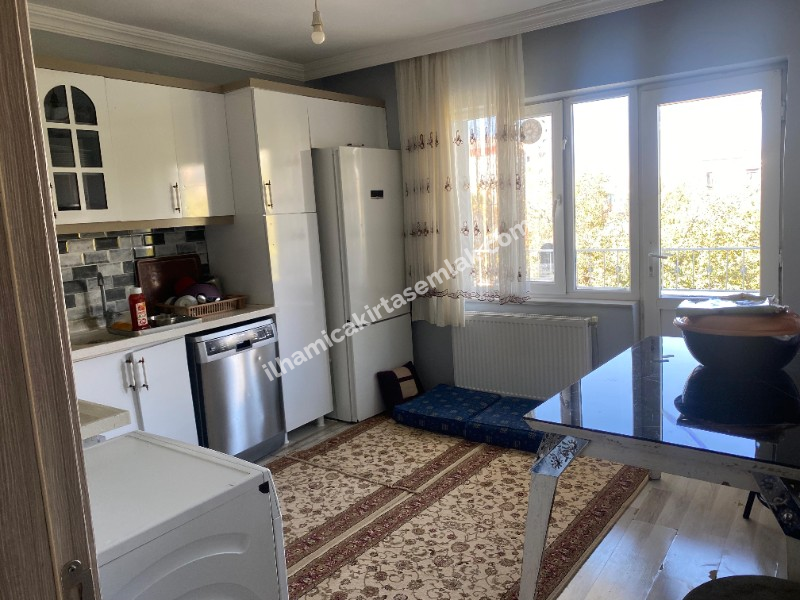 BUZHANE MAHALLESİNDE SATILIK 2 KATLI MÜSTAKİL EV VE ARSASI