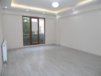 ÇORLUDA RESMİ KURUMLARA YAKIN 2+1 GİRİŞ KAT DAİRE 