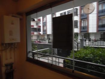 ÇORLUDA RESMİ KURUMLARA YAKIN 2+1 GİRİŞ KAT DAİRE 