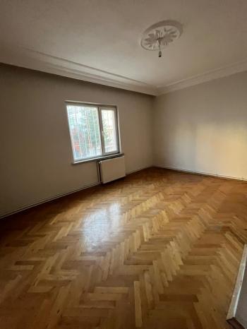 AFYON ÜÇOK EMLAKTAN MAREŞAL F ÇAKMAK MAH KİRALIK 3+1 1 KAT DAİRE