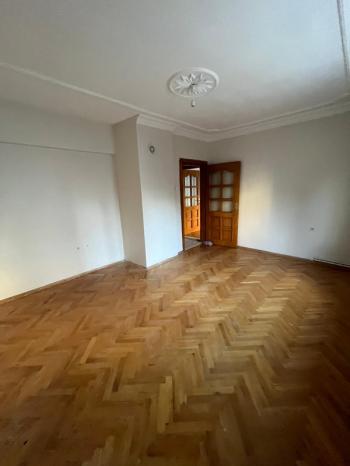 AFYON ÜÇOK EMLAKTAN MAREŞAL F ÇAKMAK MAH KİRALIK 3+1 1 KAT DAİRE