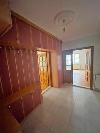 AFYON ÜÇOK EMLAKTAN MAREŞAL F ÇAKMAK MAH KİRALIK 3+1 1 KAT DAİRE