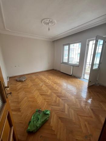 AFYON ÜÇOK EMLAKTAN MAREŞAL F ÇAKMAK MAH KİRALIK 3+1 1 KAT DAİRE