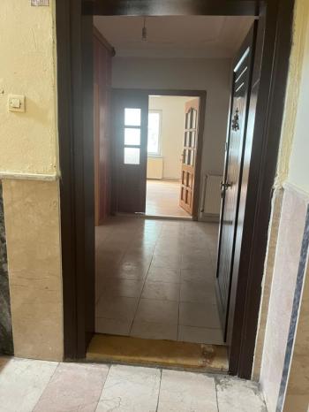 AFYON ÜÇOK EMLAKTAN MAREŞAL F ÇAKMAK MAH KİRALIK 3+1 1 KAT DAİRE