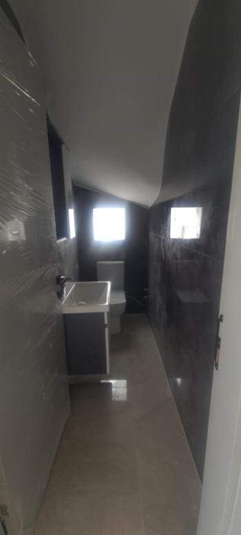 Lefkoşa Gönyeli'de Yeni SATILIK TRİPLEKS 4+1 VİLLA