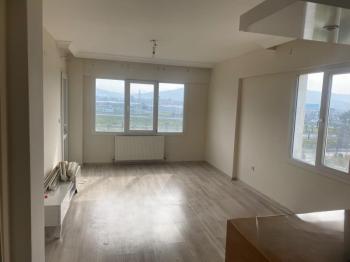 Bornova Mevlana mah. Palmiye sitesi Satılık 1+1 boş daire 