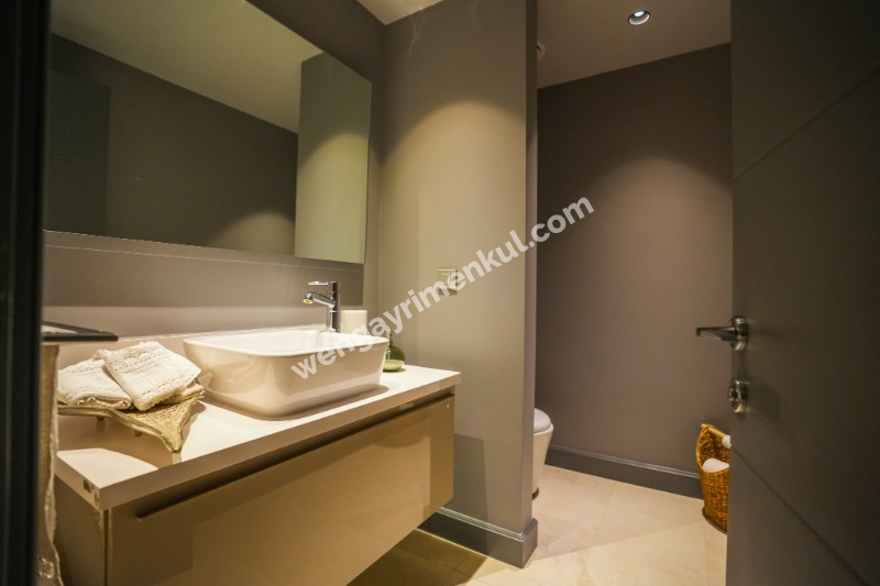 ÇEKMEKÖY MAYA VERA'DA SATILIK TOWNHOUSE VİLLA