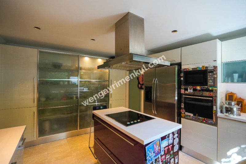 ÇEKMEKÖY MAYA VERA'DA SATILIK TOWNHOUSE VİLLA